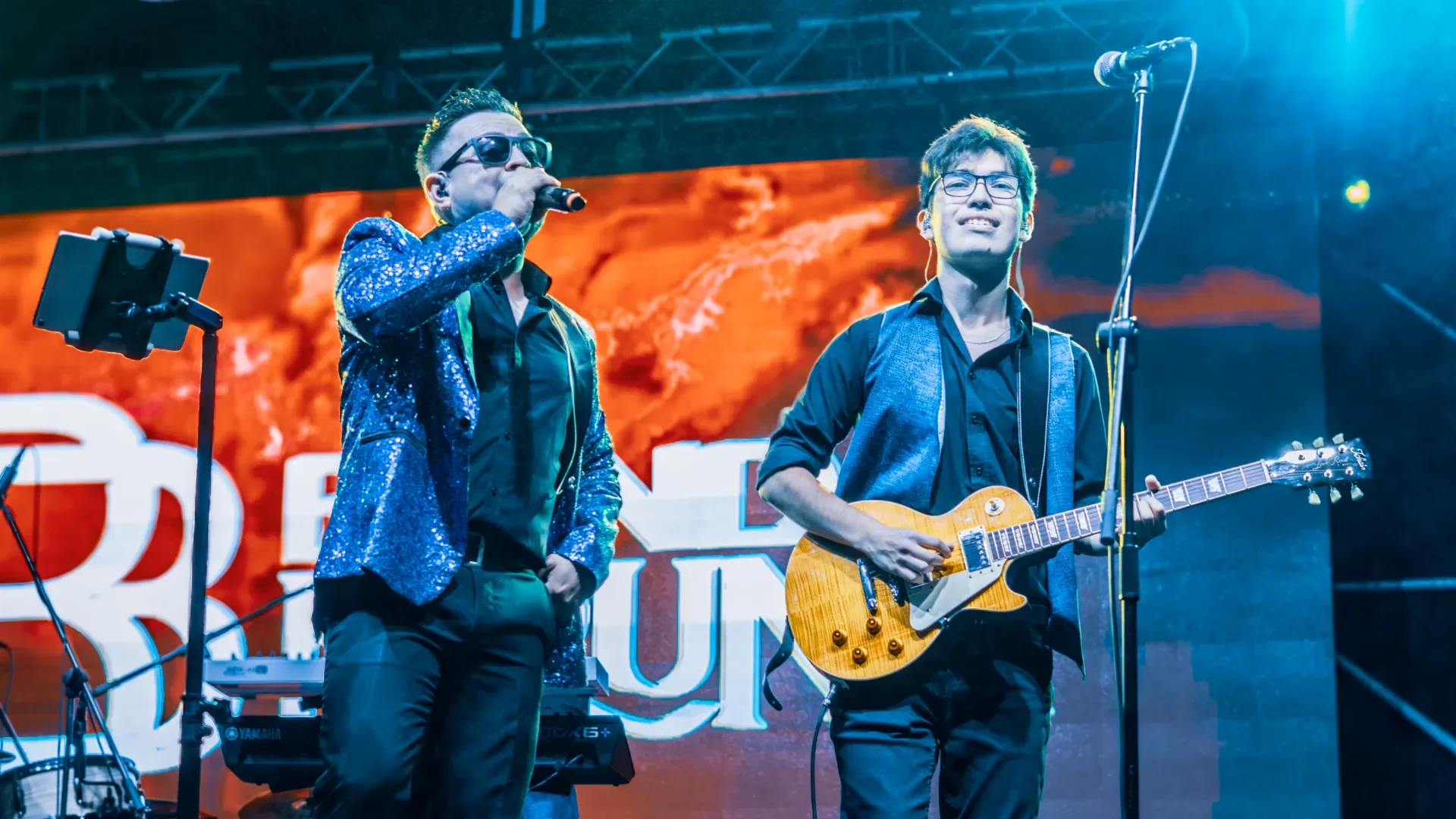 Banda Bruna Presentación en Vivo 8